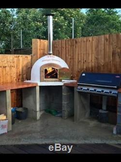 Brick outdoor wood fired Pizza oven 1100mm Entertainer Amigo Ovens