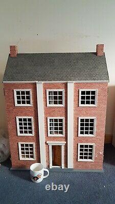 Georgian Town House Dolls House, basement, furniture, 8 rooms, brick papered