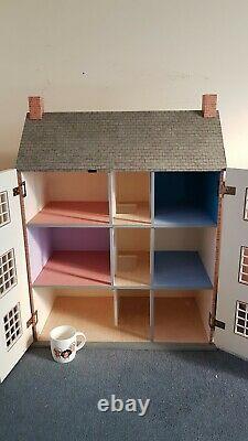 Georgian Town House Dolls House, basement, furniture, 8 rooms, brick papered